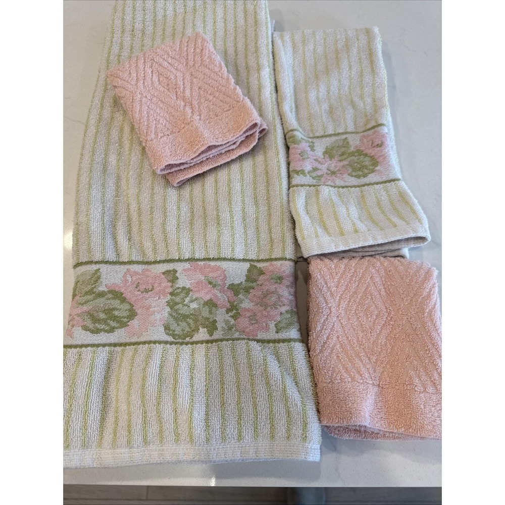 VTG Bathroom Towel Lot 4 Avocado Green Pink Floral‎ Strip Bath Hand Wash Retro